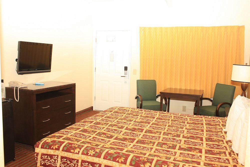 Ocean Palms Motel 2*