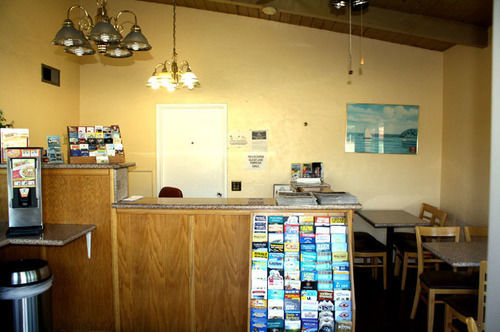 Ocean Palms Motel 2*